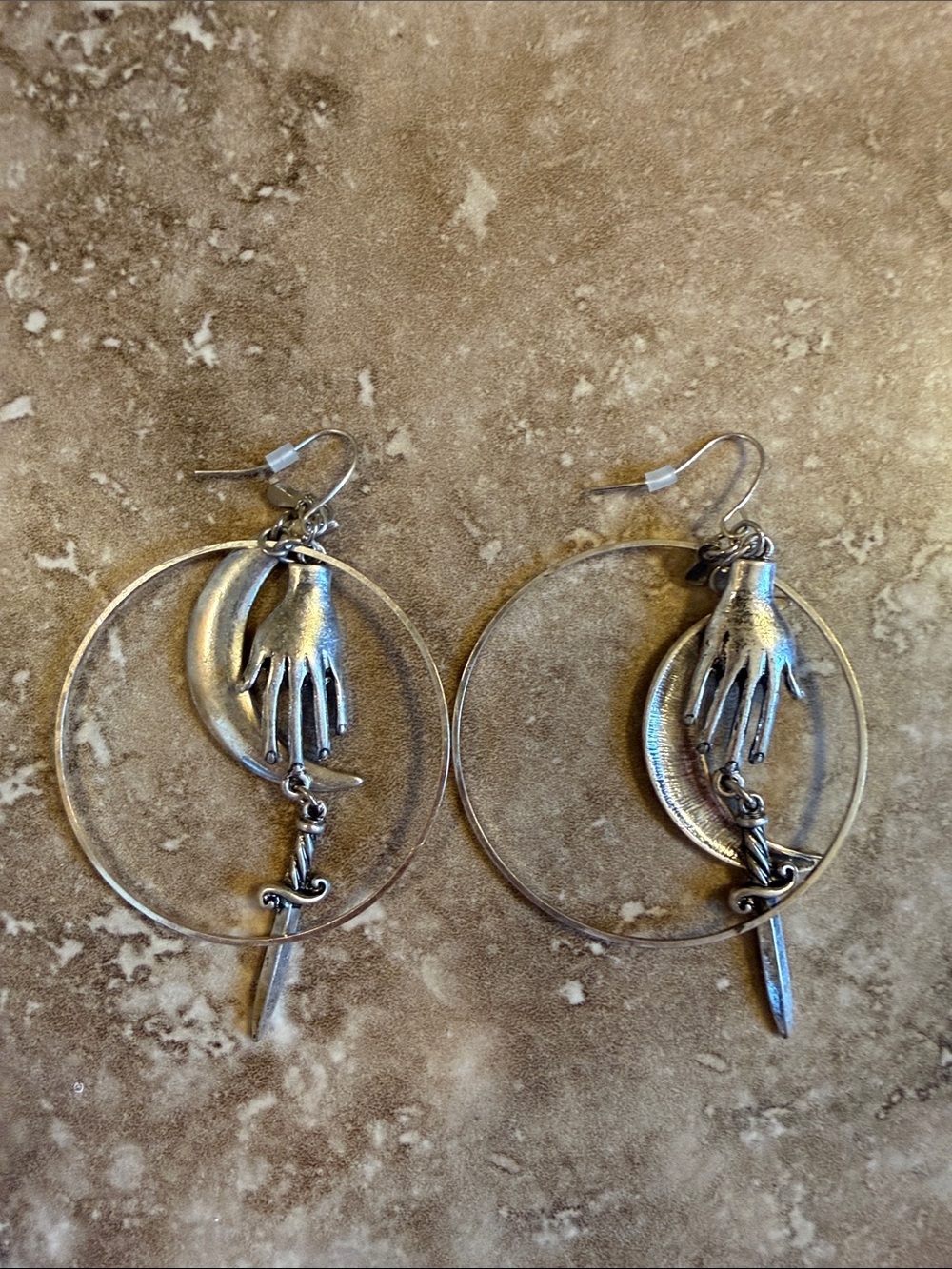 Witchy hoop earrings - Picture 1 of 1